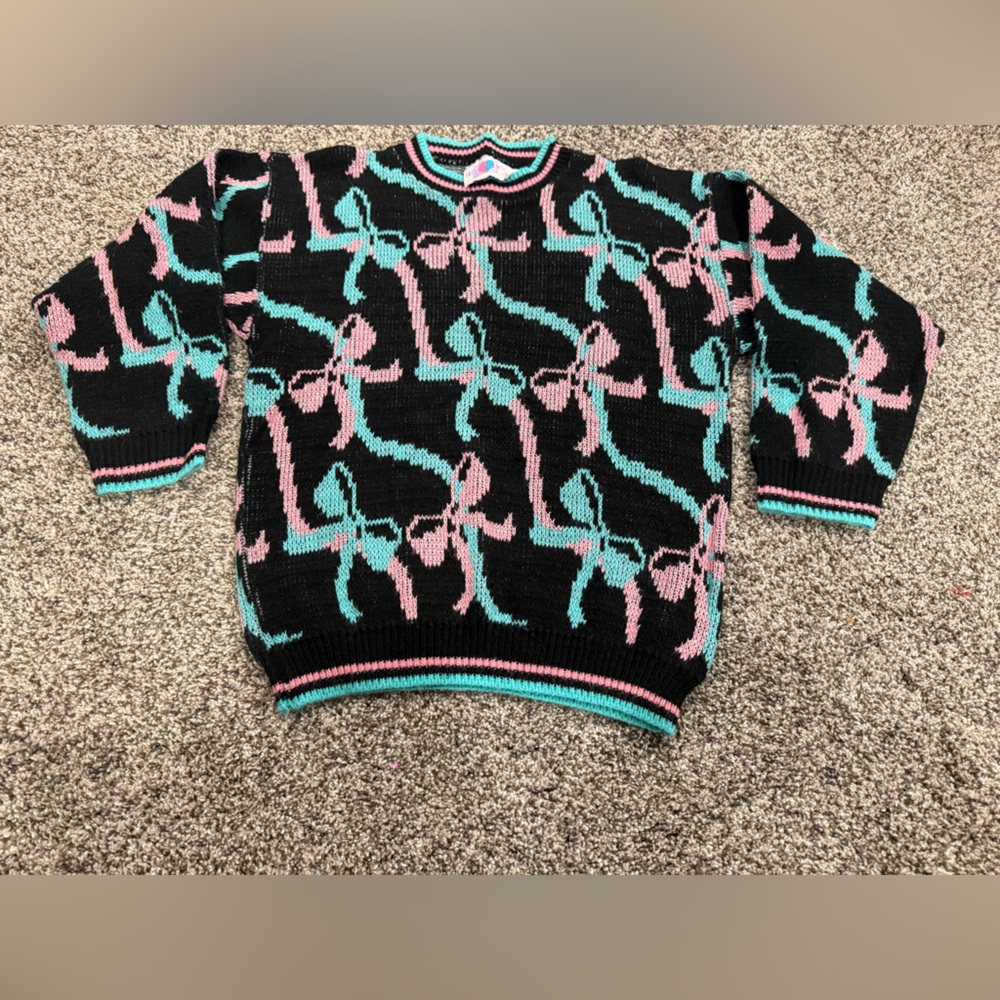Vintage Made in the USA Metallic Black and Pink Bow Pattern Sweater